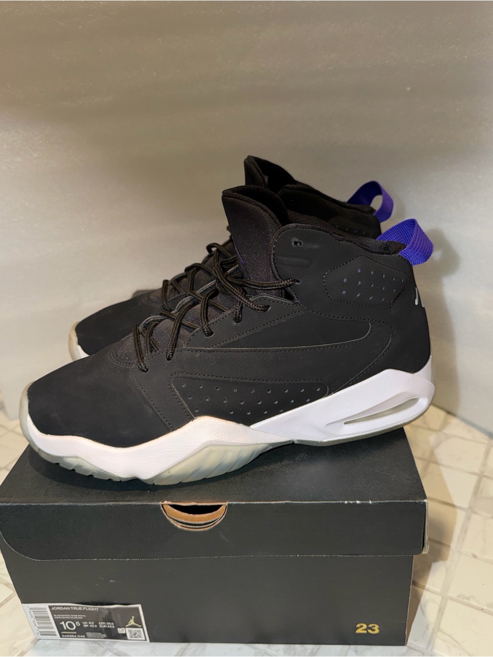 Nike Men's Black and Purple High-Top Basketball Sneakers